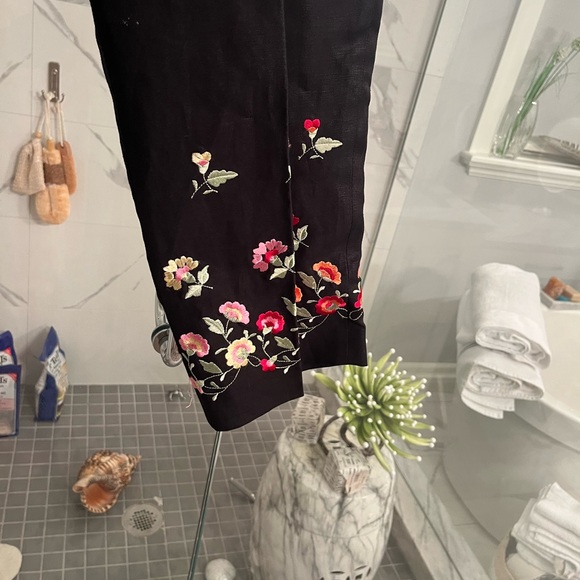 Larry Levine sport stretch embroidered summer pants, size 10 - Picture 9 of 17